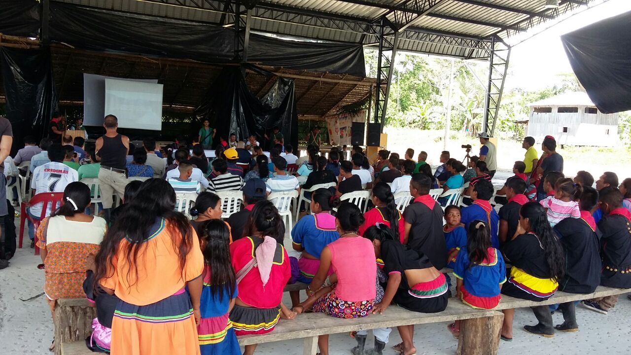 Habitantes de la comunidad Ai Cofan de Sinangoe (Sucumbíos) proponen la construcción de su propio reglamento para el cuidado de su territorio ancestral